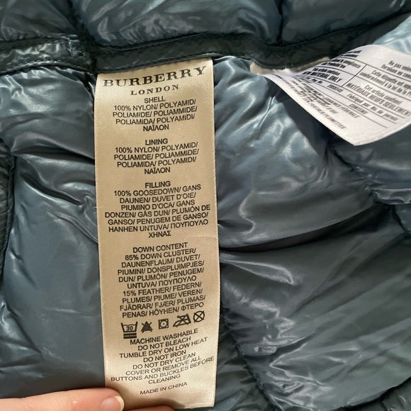 Burberry Women’s lightweight down trench coat jacket - Picture 9 of 14